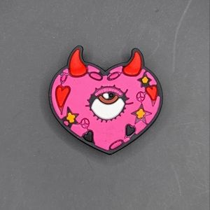 (5/$15) Heart Eye Horn Croc Charm